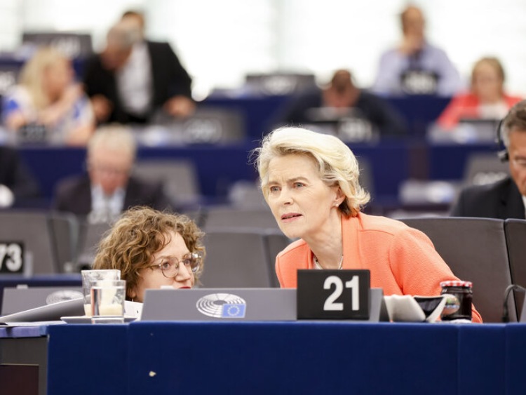 Ursula von der Leyen ponownie przewodniczącą Komisji  Europejskiej